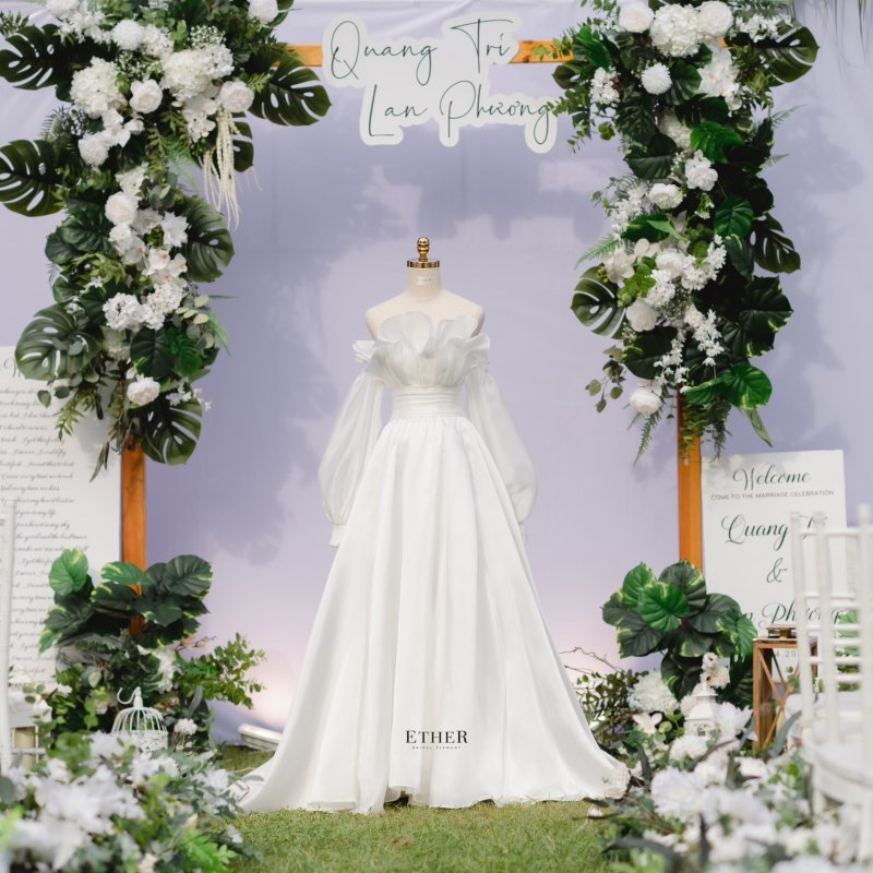 10 mẫu váy cưới minimalist hiện đại và sang trọng cho cô dâu