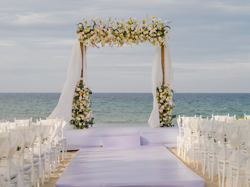 Turn Your Dream Wedding Into Reality With Fresh Flower Wedding Decoration Ideas